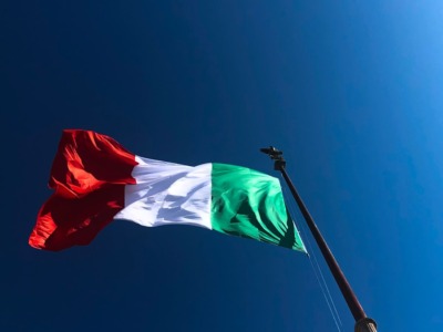 Italy flog